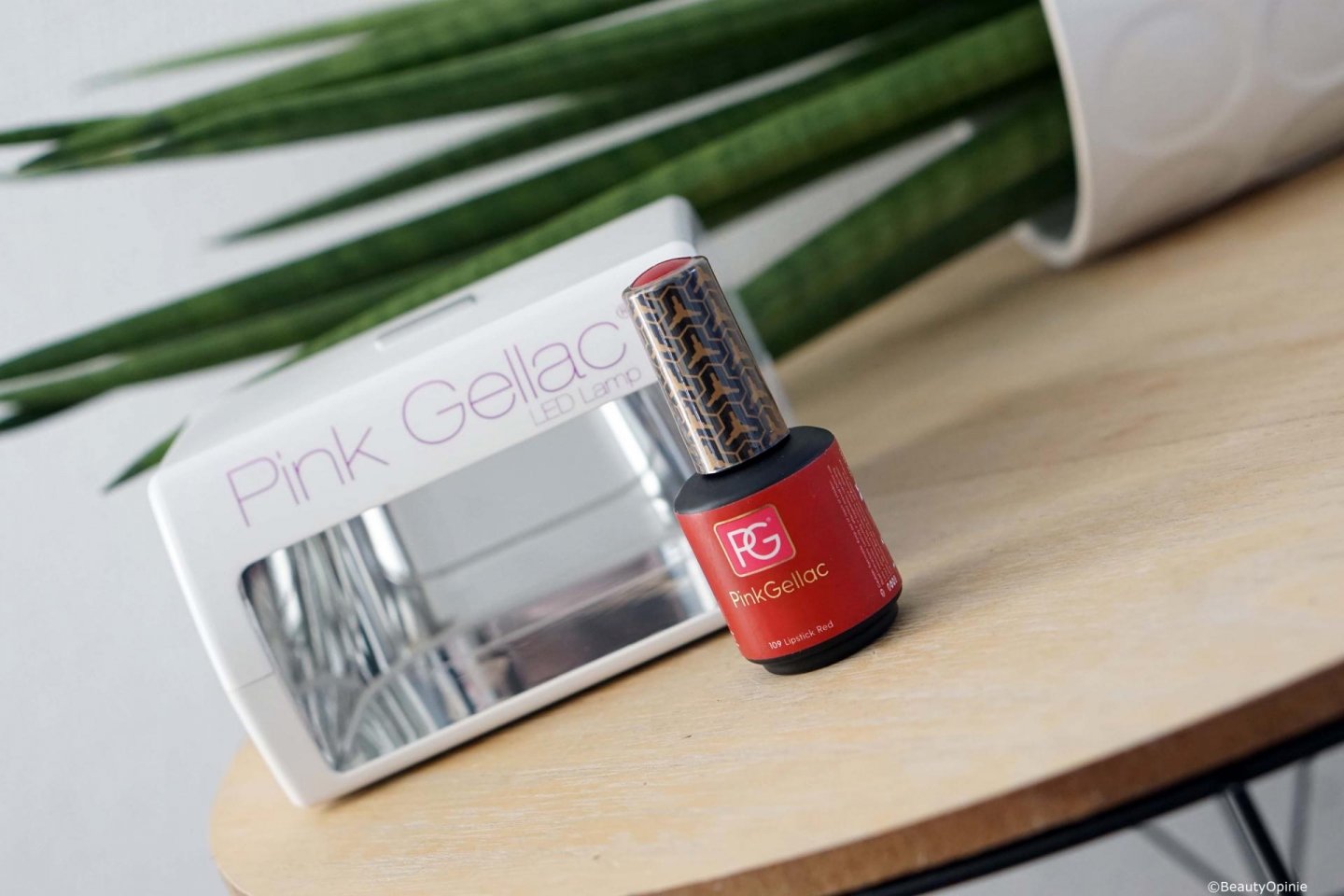 Nieuwe Sustainabe LED Gellak Manicure sets van Pink gellac