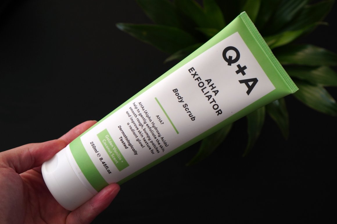 Q+A AHA Exfoliator Body Scrub review