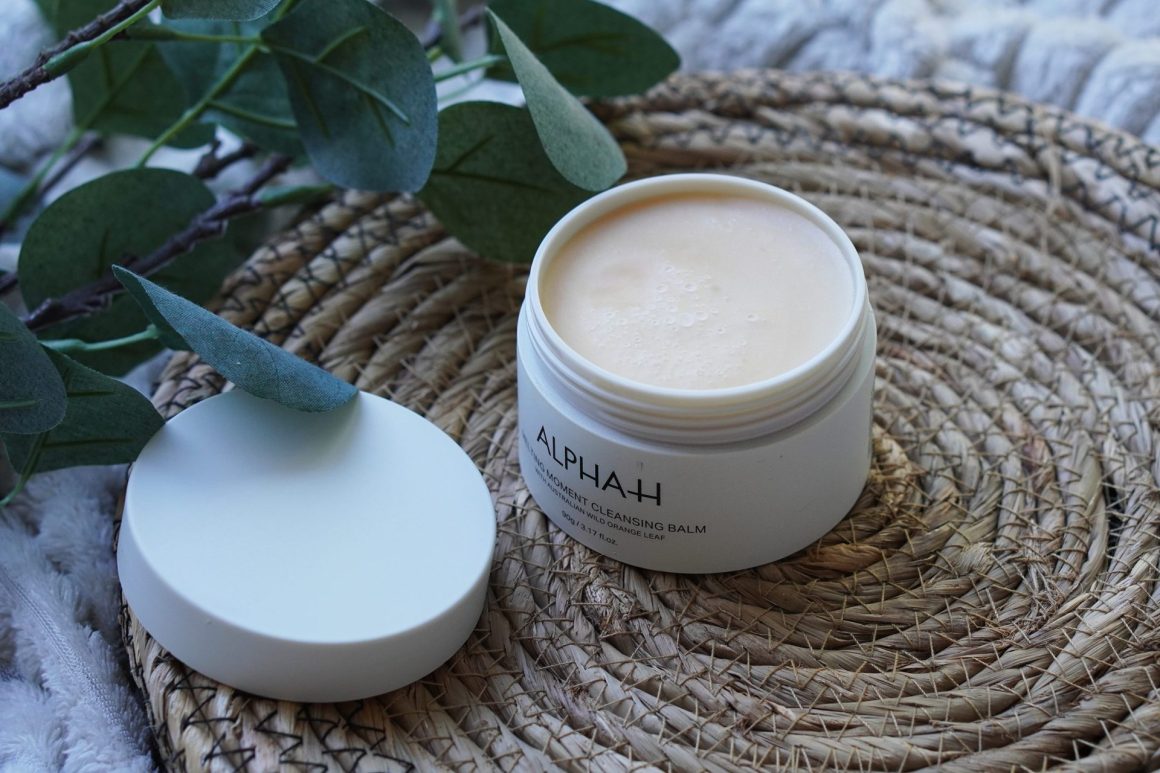 ALPHA-H Melting Moment Cleansing Balm